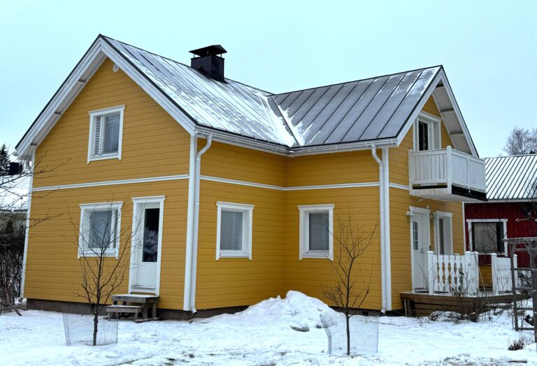 Talo, johon tehty ulkoverhousremontti Kotopalveluiden toimesta.